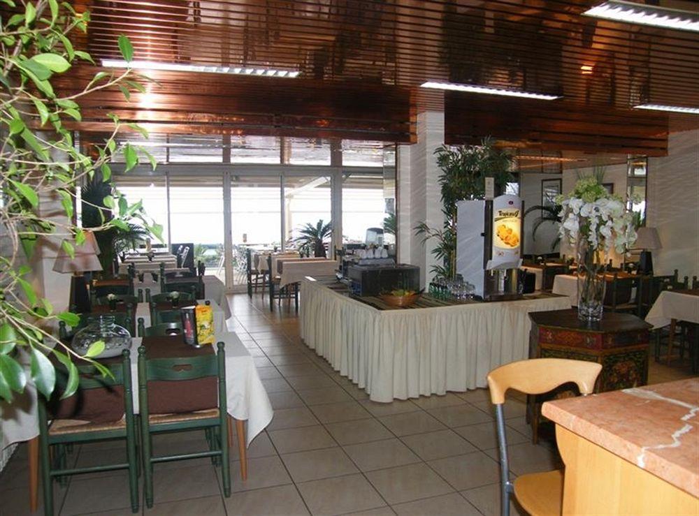克里斯蒂娜酒店 La Baule 外观 照片